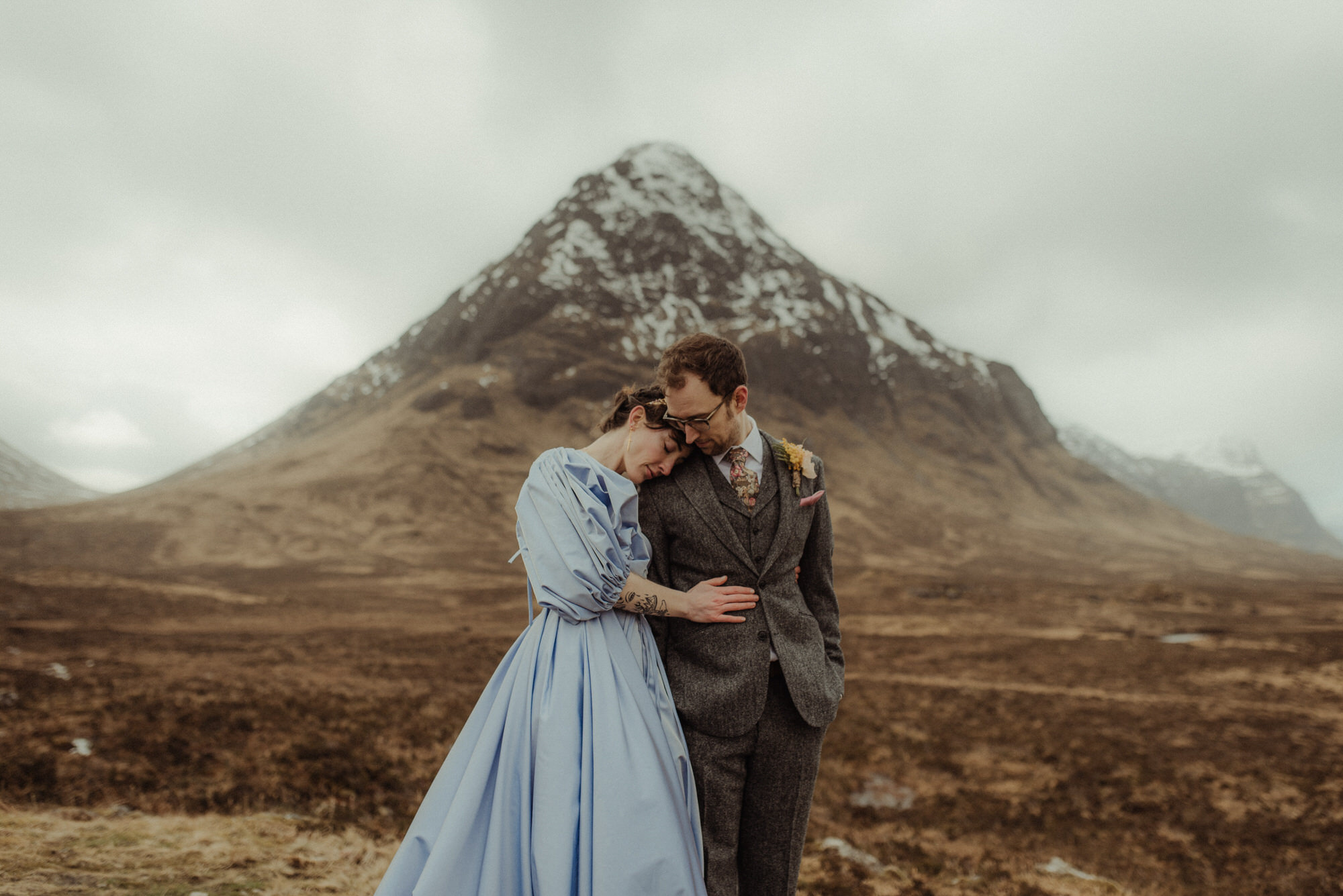 Glencoe elopement in Renaissance style. Wedding & Elopement Photographer in Scotland