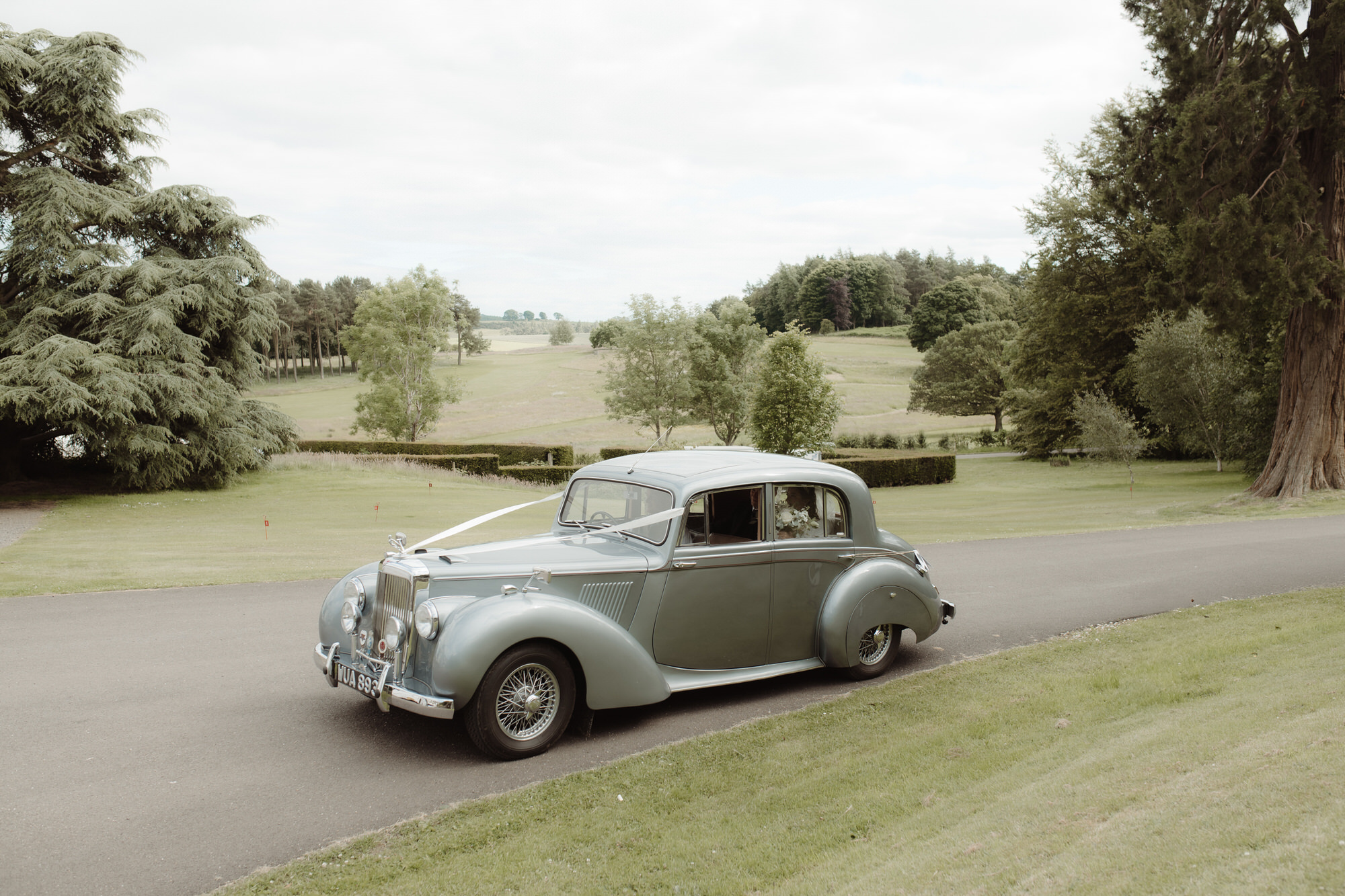 Hill of Tarvit wedding car